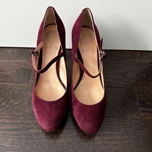 Vince Camuto Women's Burgundy Heels